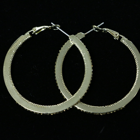 NWT gold pave crystal hoop very cool style LTDE12 - Picture 7 of 8