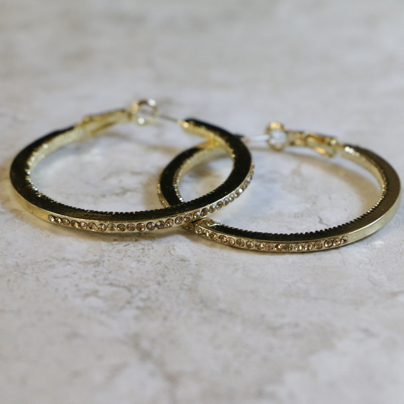 NWT gold pave crystal hoop very cool style LTDE12 - Picture 8 of 8