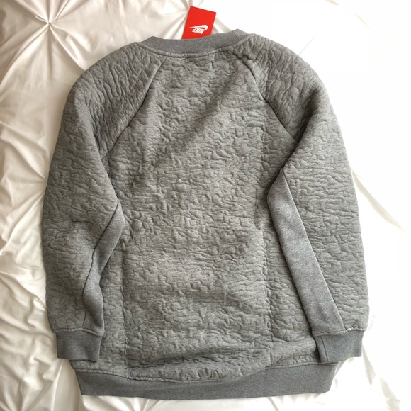 Nike Quilted Sportswear Rally Fleece Crewneck - Picture 7 of 8