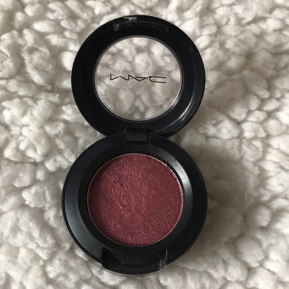 MAC eyeshadow