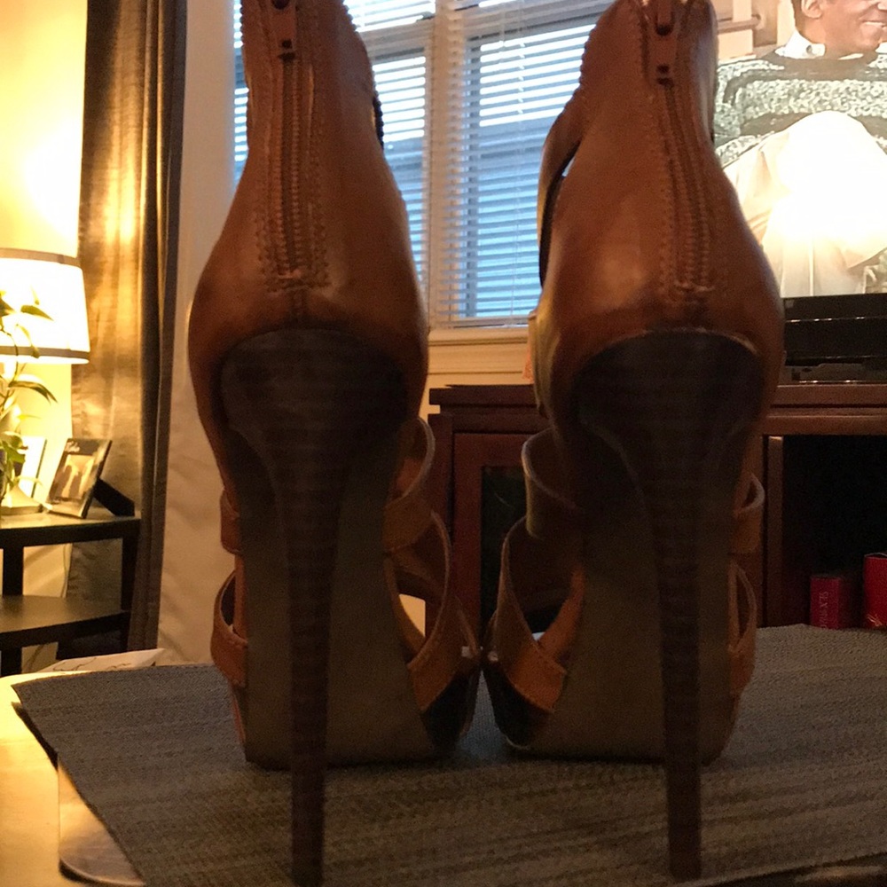Platform shoes - Picture 2 of 4