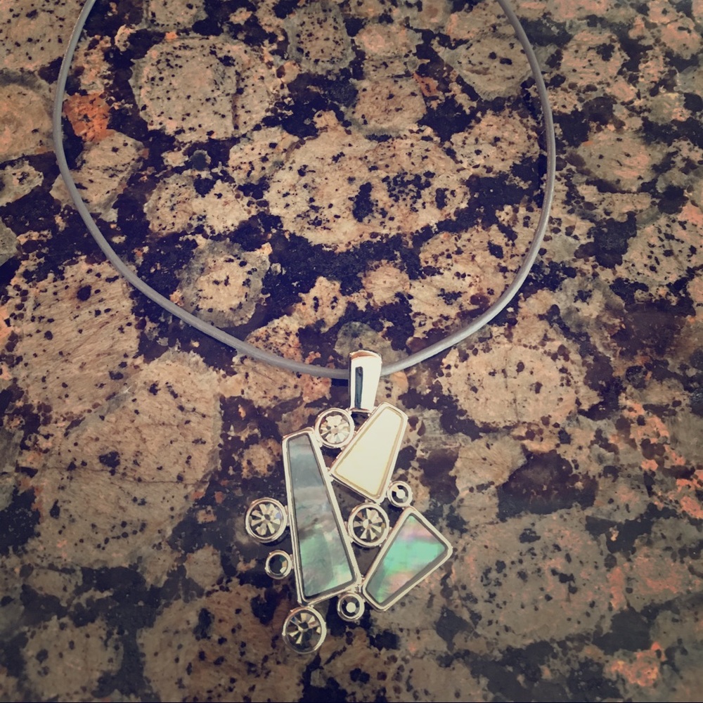 Lia sophia necklace