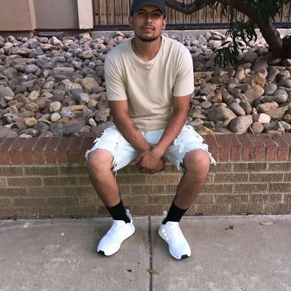 Meet your Posher, Robert - Picture 1 of 1