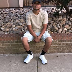 Meet your Posher, Robert