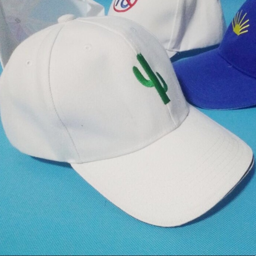 ❤️ White Cactus embroidered hat - Picture 4 of 8