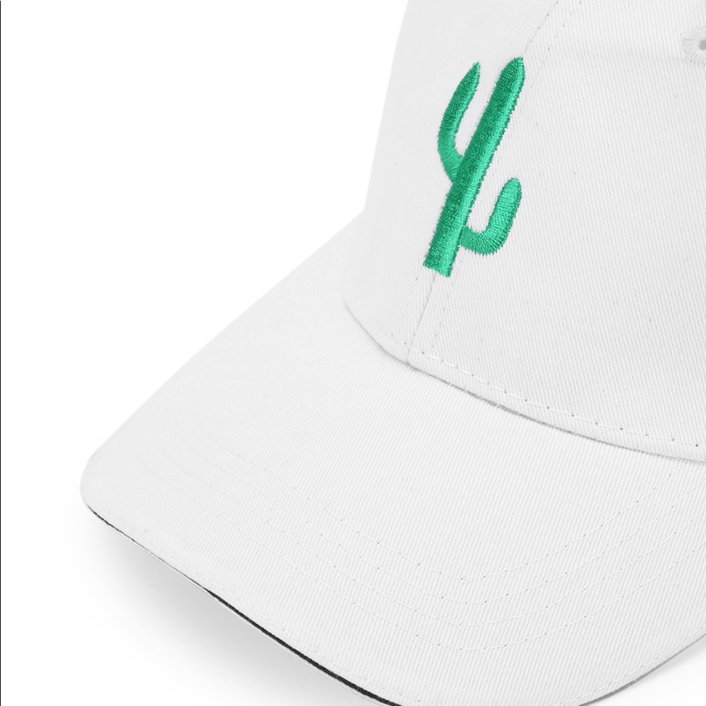 ❤️ White Cactus embroidered hat - Picture 6 of 8