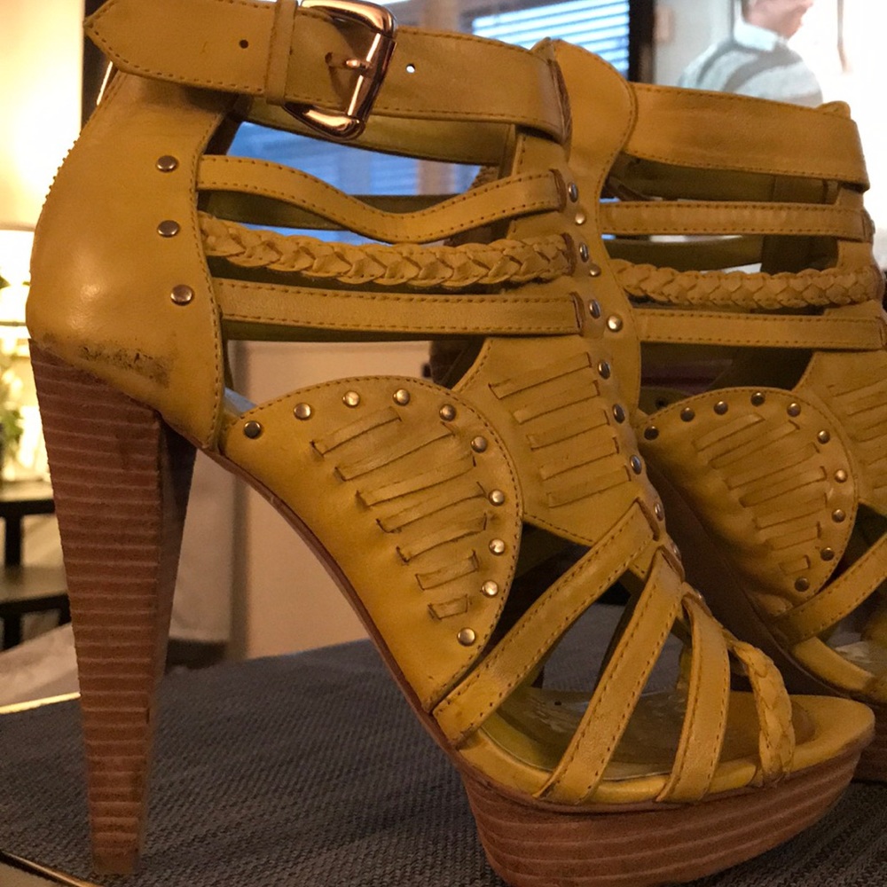 Shoes - Picture 2 of 5