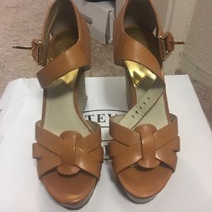 Micheal Kors wedges