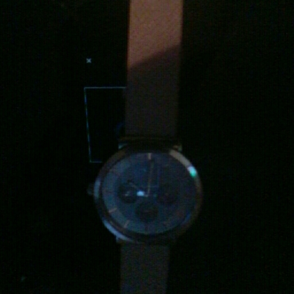 Stainless steal caseback womens watch