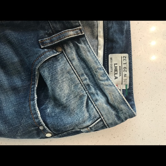 Women's straight cut distressed jeans - Picture 5 of 7