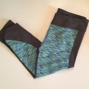 Fabletics Capri leggings