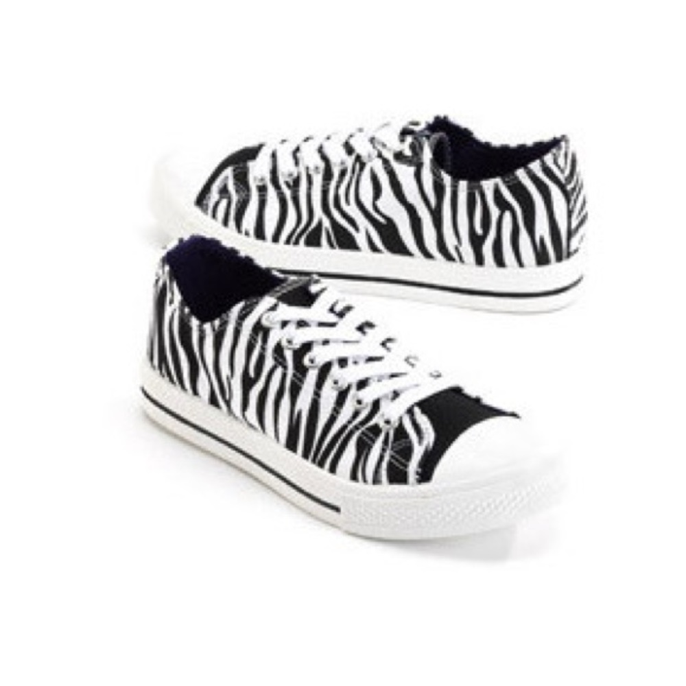 Miley Cyrus Zebra Converse