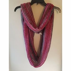 NWOT Scarf
