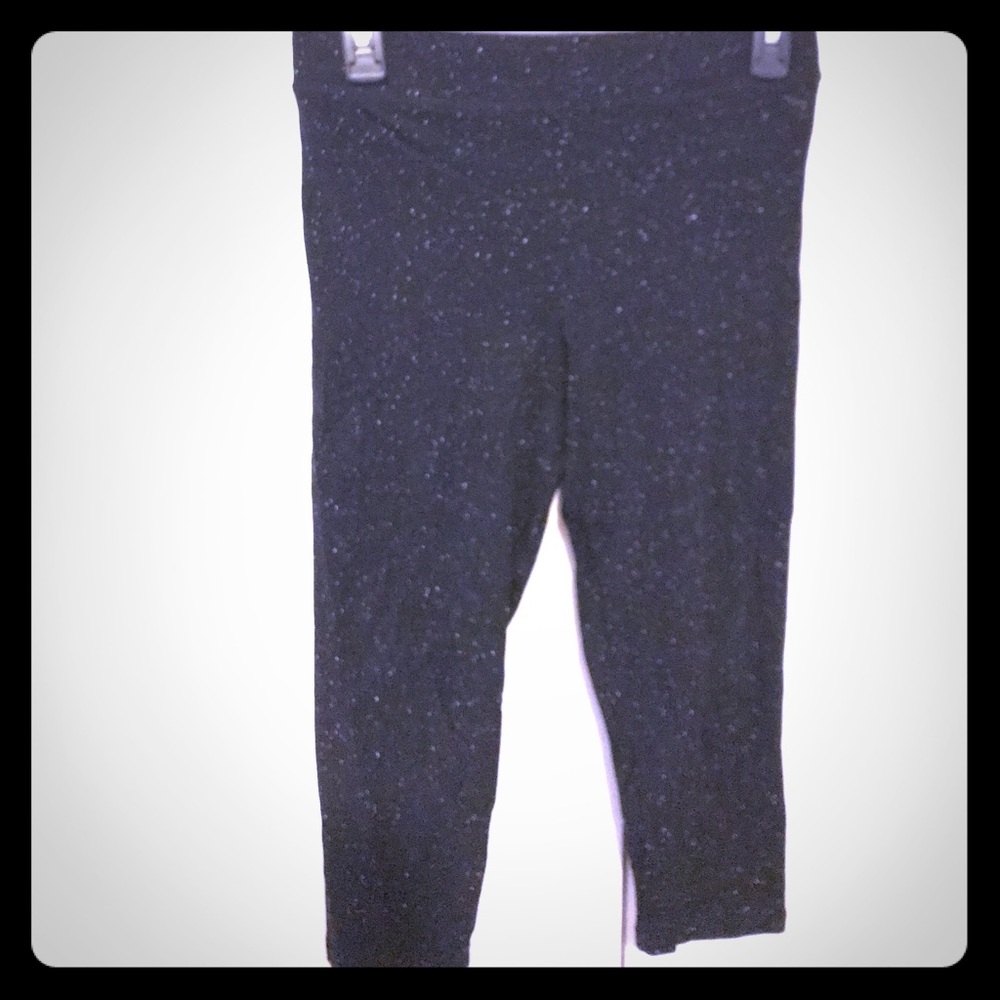 Speckled pink leggings.