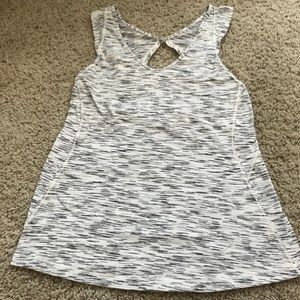 Lululemon workout top