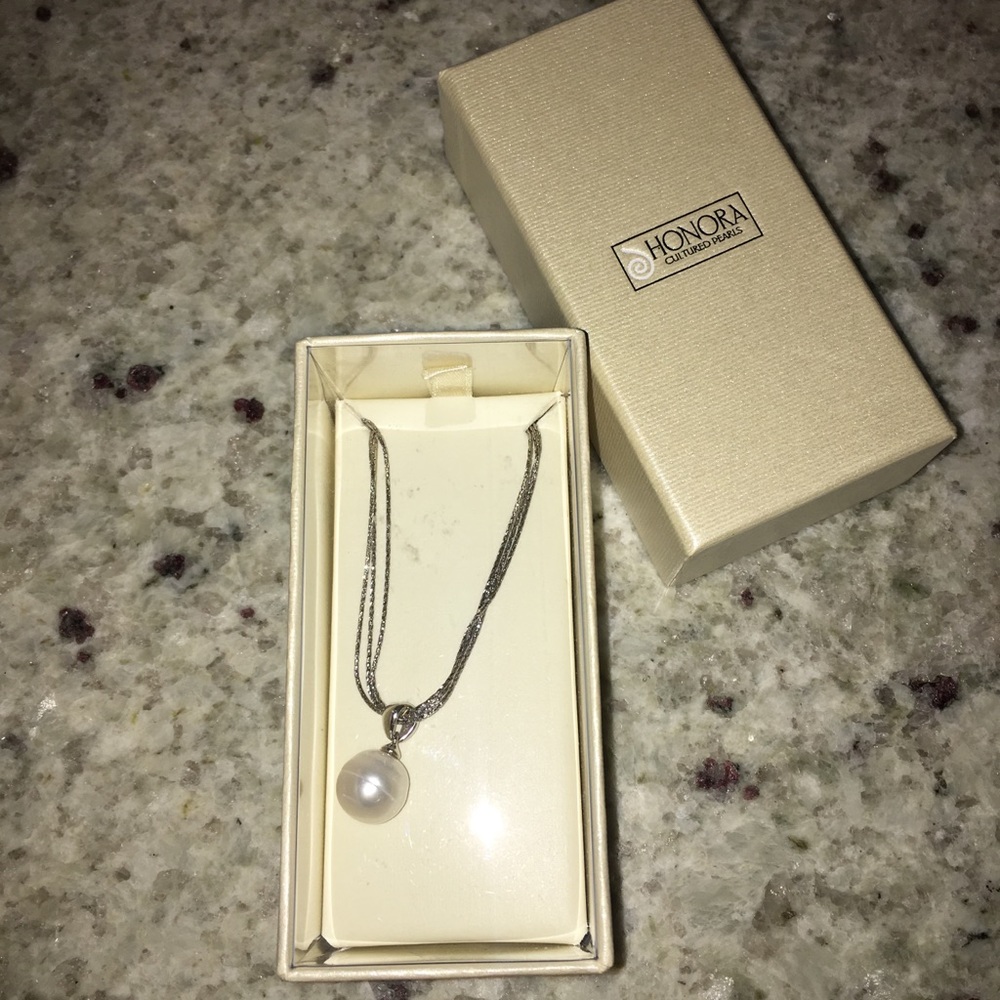 Brand new Honora Pearl Necklace