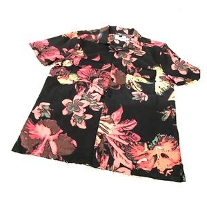 🍁🍁🍁 TOPMAN short sleeve floral button up shirt