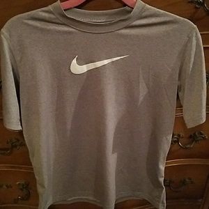 Boys XL Nike dri fit short sleeve