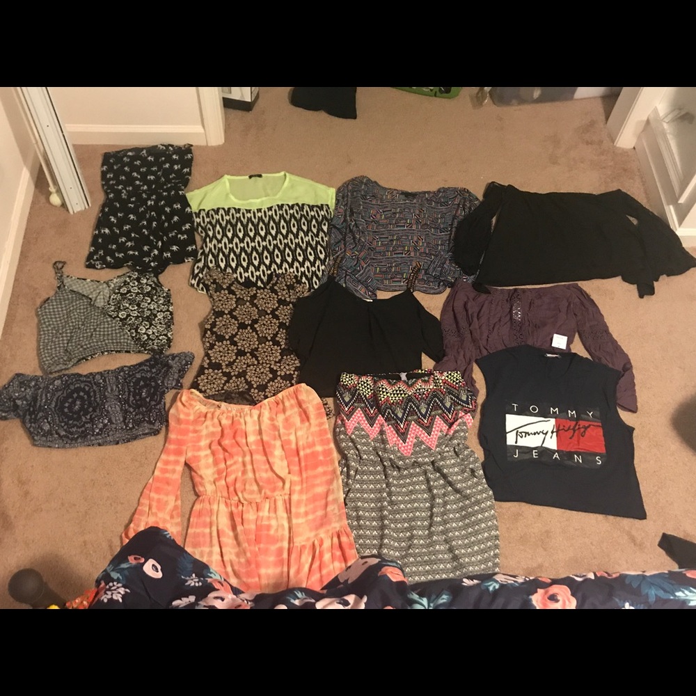BUNDLE OF TOPS,ROMPERS,AND DRESSES