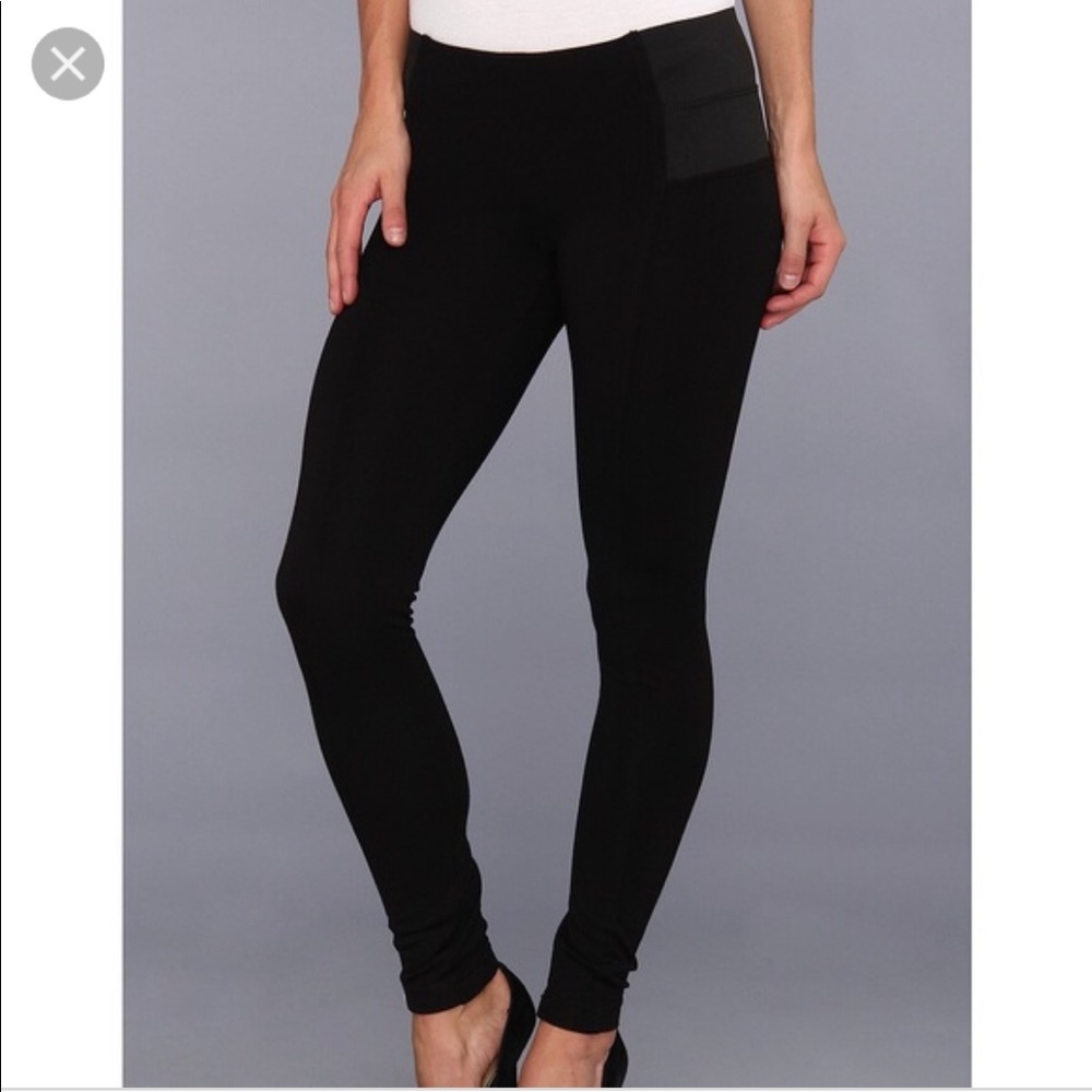 Angie skinny pants & Black H&M blazer