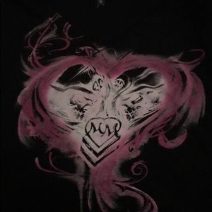 Women’s metal mulisha v neck