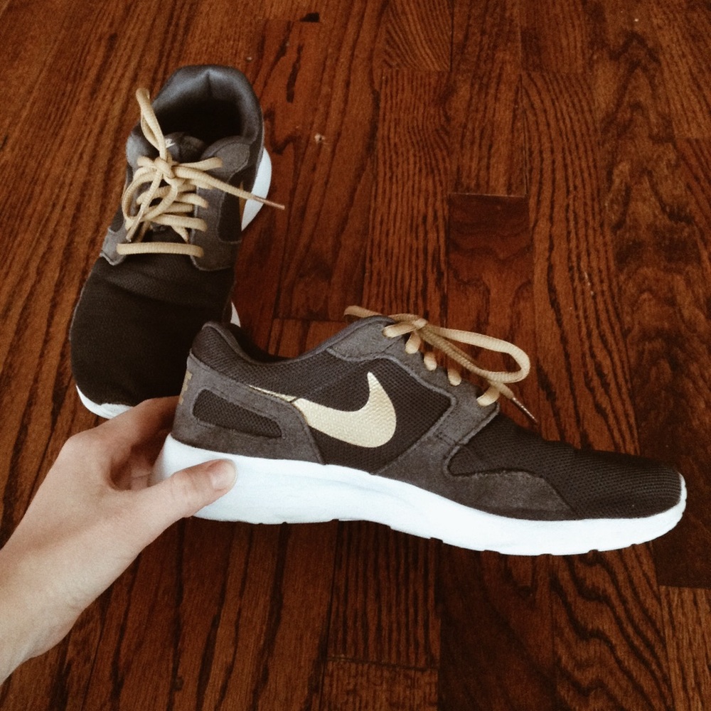 Custom Women's Nike Kaishi Run size 7.5