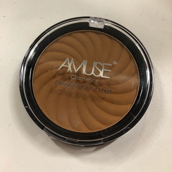 AMUSE Matte Chocolate Latte Bronzer‼️ - Picture 1 of 2