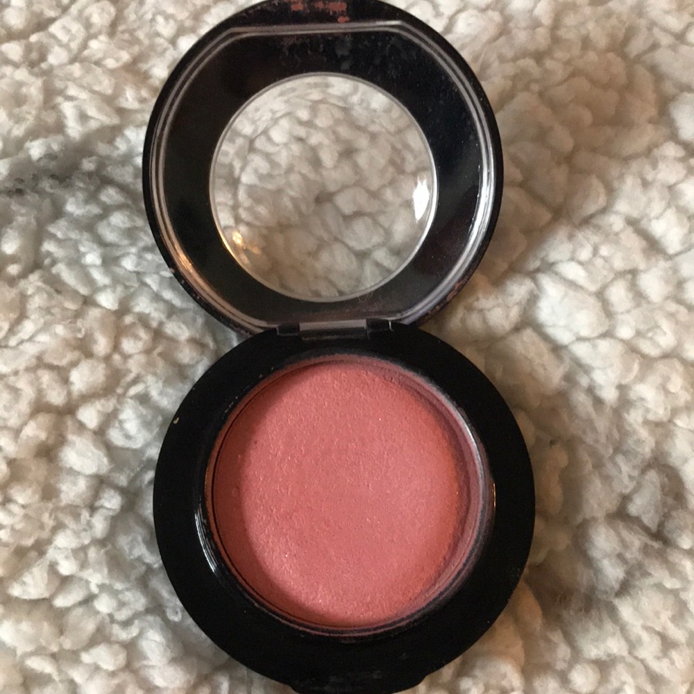 MAC blush