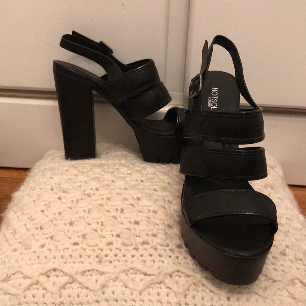 Strappy unworn heels