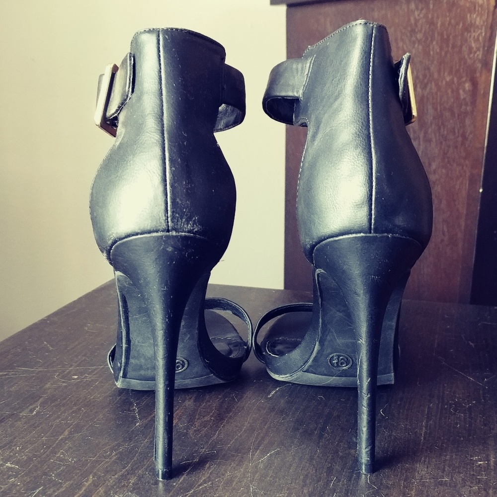 Mossimo Stiletto Sandals with buckle 9.5