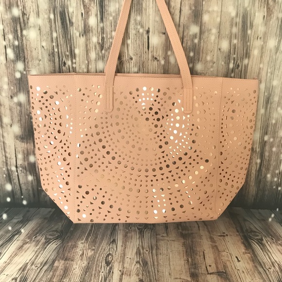 bath and body Handbags - Large Tote