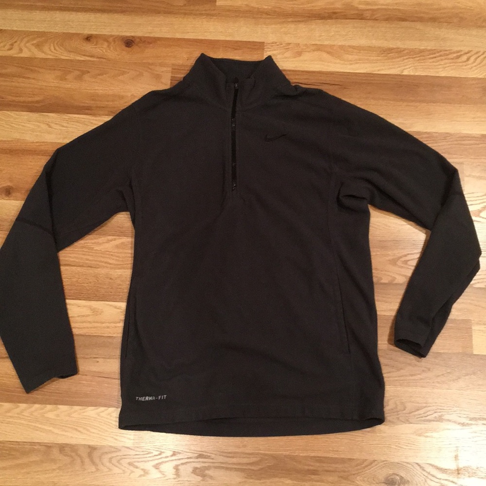 Nike Quarter-zip pullover