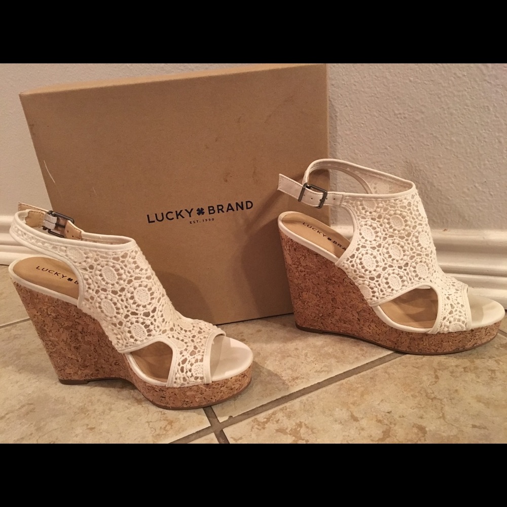 Wedge heels