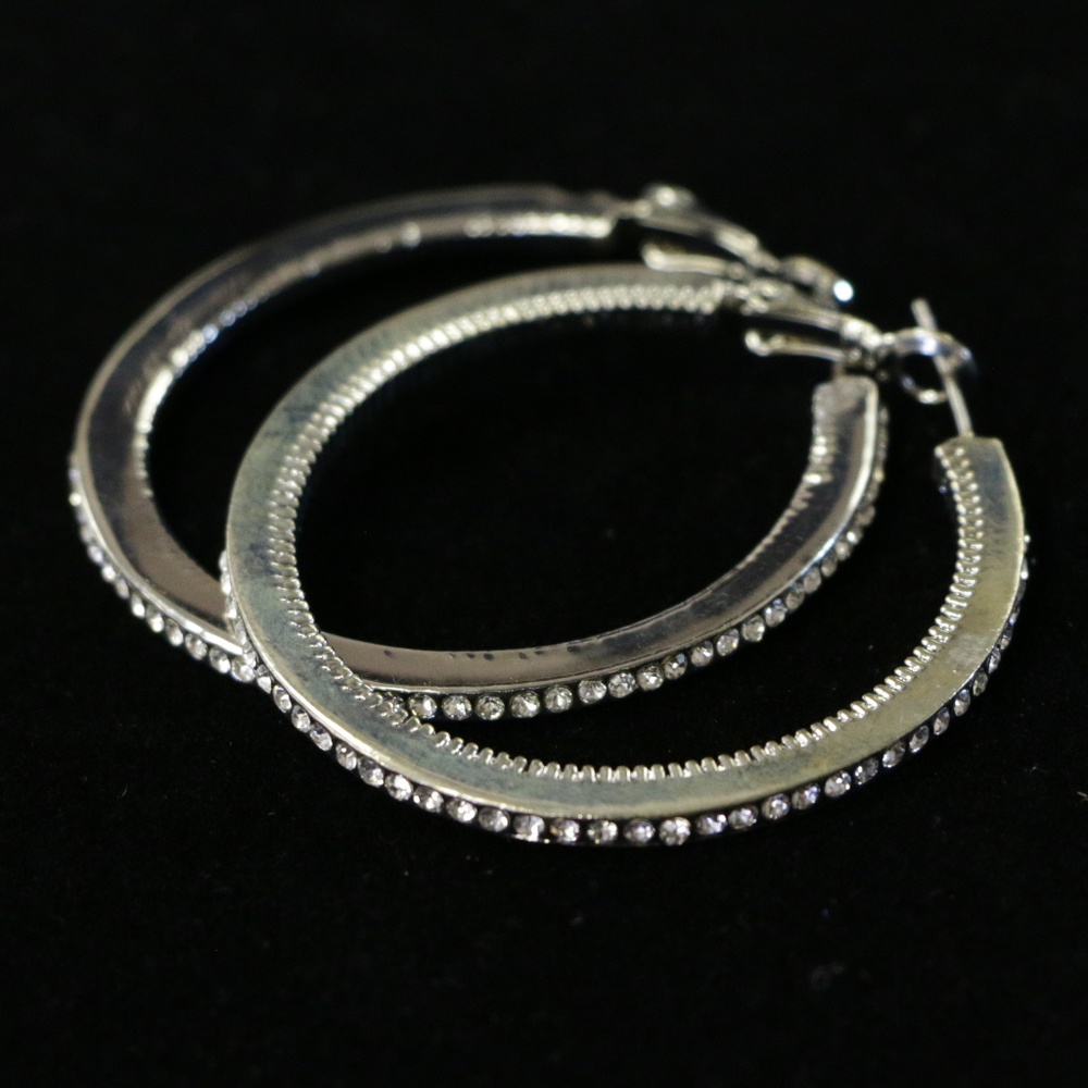 NWT silver pave crystal hoop cool style LTDE38 - Picture 4 of 8