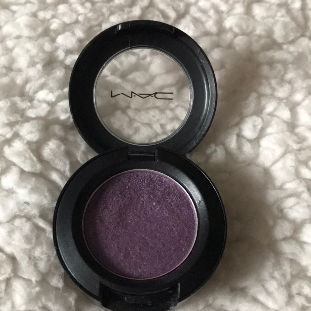 MAC eyeshadow