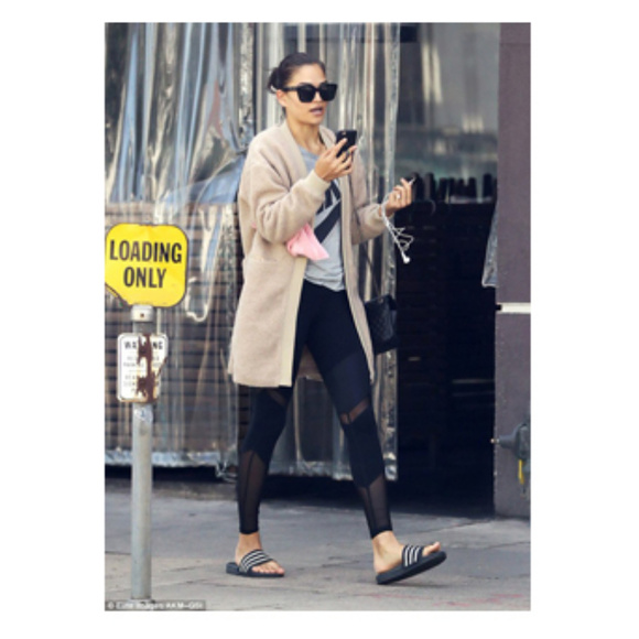 HP Animal Rights Faux Sherpa Fur GUESS Jacket Coat - Picture 2 of 8