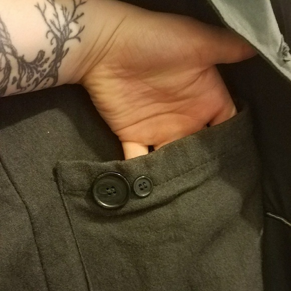 BradleyJons Trench Coat - Picture 5 of 5