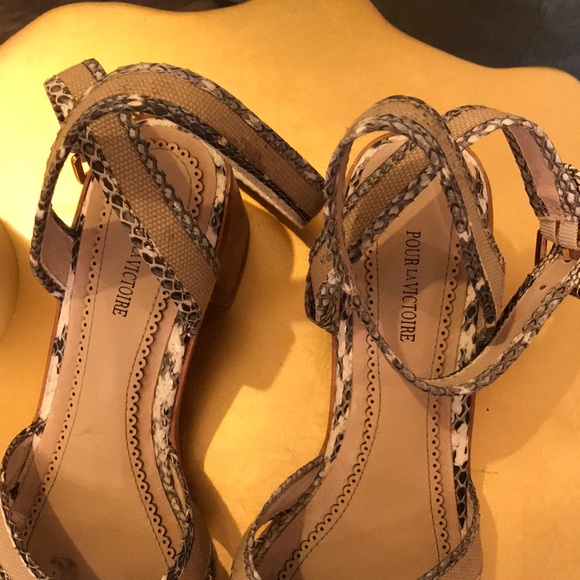 Pour La Victoire sandals - Picture 3 of 7