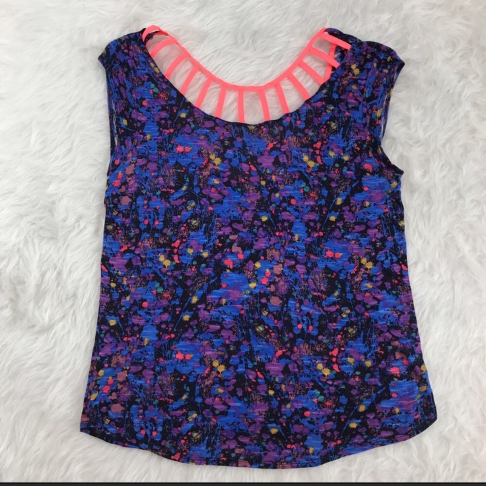 Kirra paint splatter neon shirt