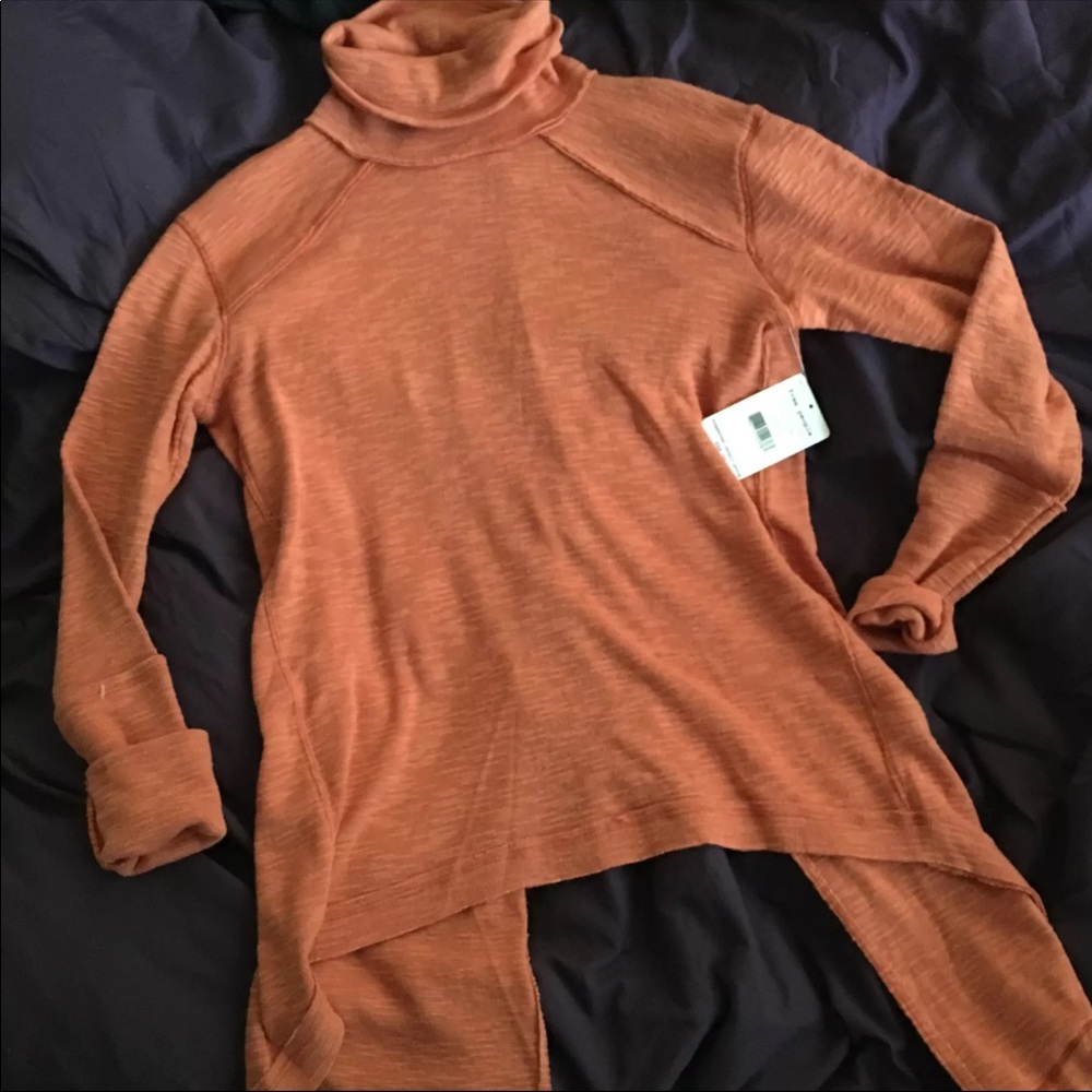 Free People L/S Turtleneck Split Back Pullover Top - Picture 4 of 4