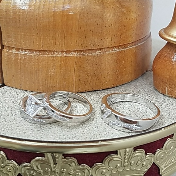 3pc set Bride& Groom Wedding Band &Engagement Ring - Picture 7 of 8