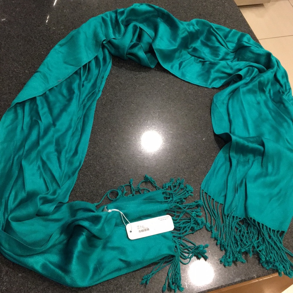 Teal scarf