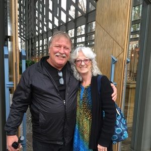 Meet your Posher, Linda