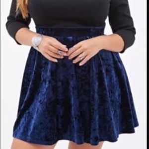 Velvet skater skirt
