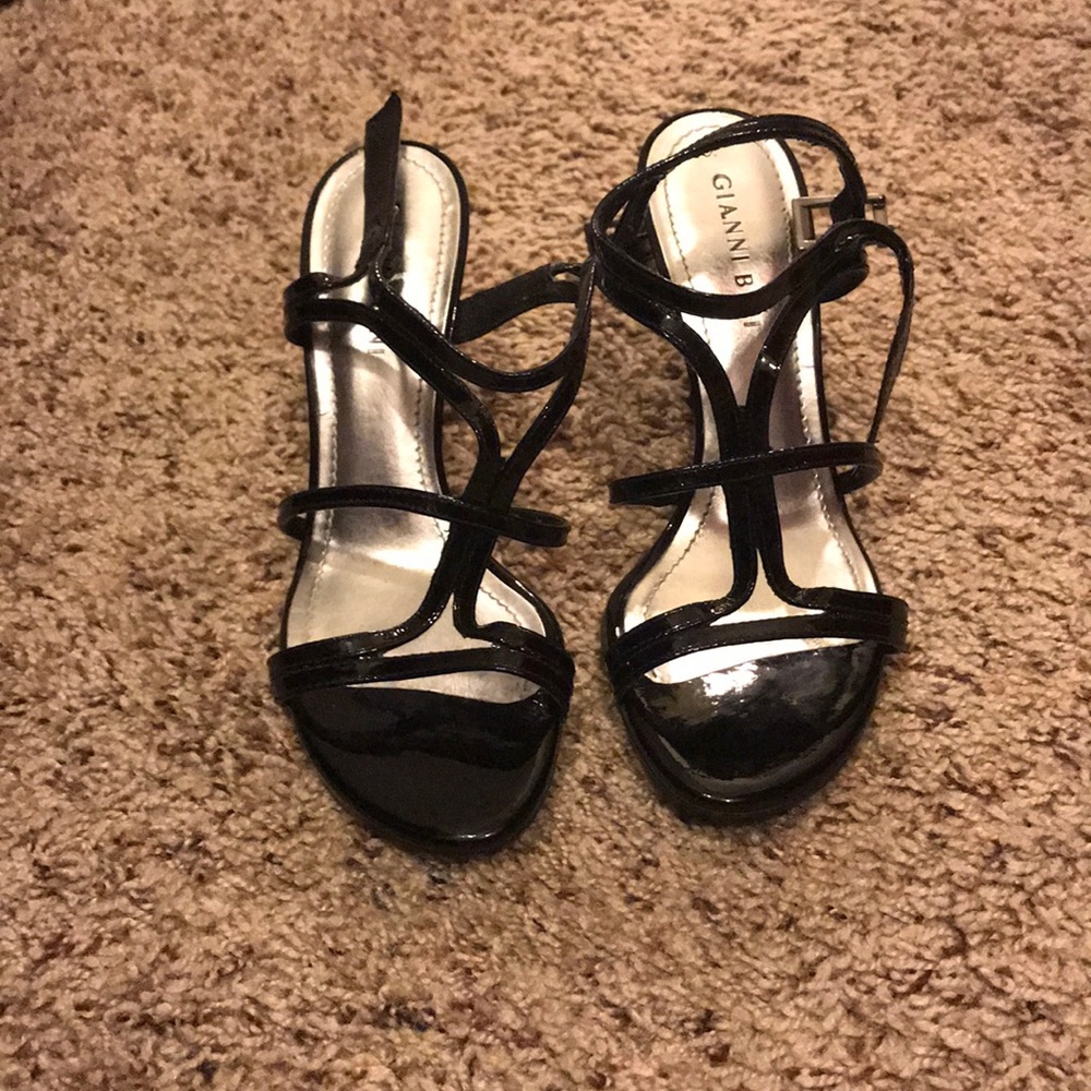 Gianni bini open toe 2 inch heel. Size 6. GUC.