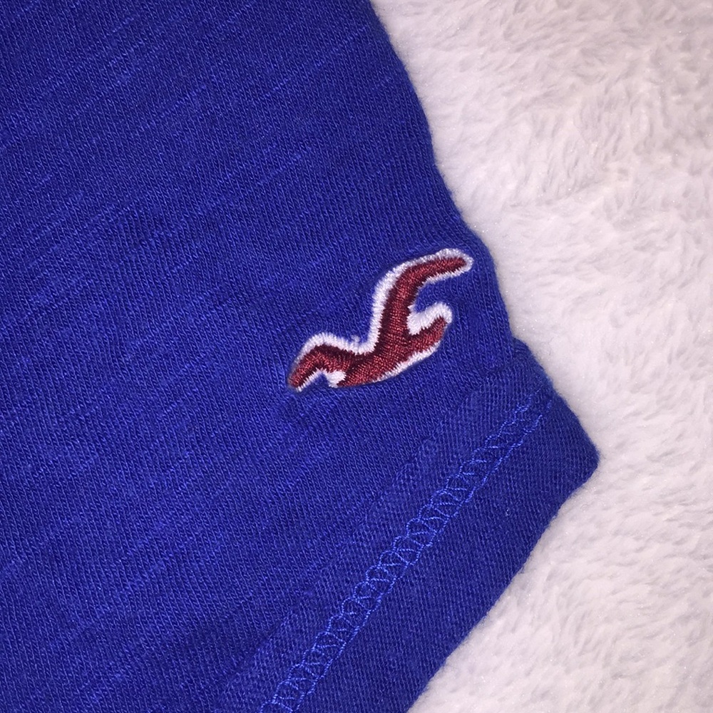 Low-Back Embroidered Top - Picture 3 of 5