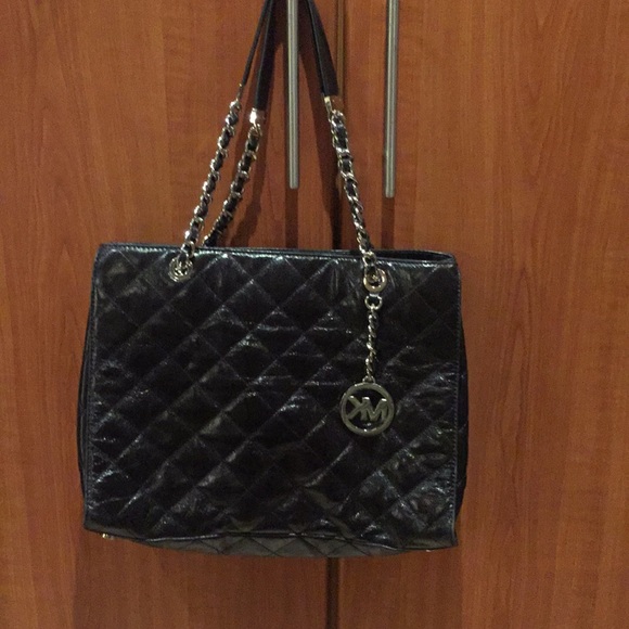 Michale Kores authentic black bag - Picture 1 of 2