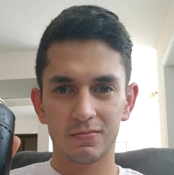 Meet your Posher, Carlos - Picture 1 of 1