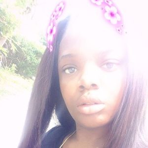 Meet your Posher, Jada