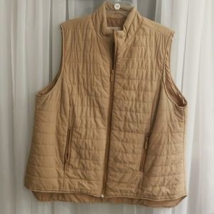 Khaki puffer vest